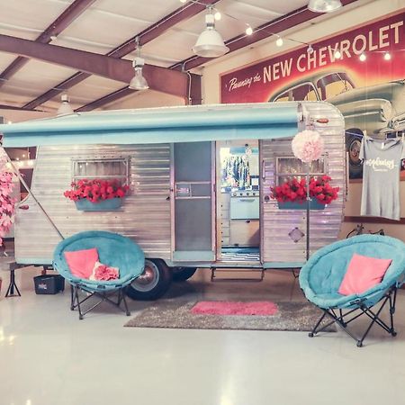 Lone Star Glamp Inn Warrenton Buitenkant foto