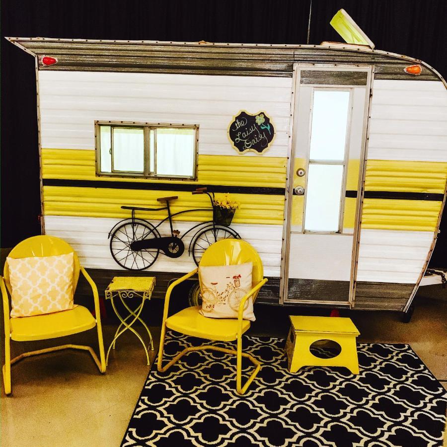 Lone Star Glamp Inn Warrenton Buitenkant foto