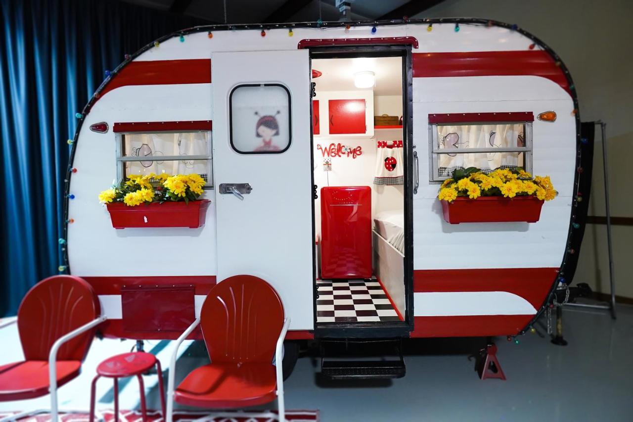 Lone Star Glamp Inn Warrenton Buitenkant foto