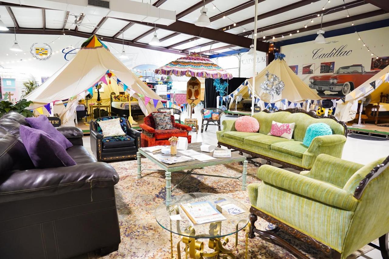 Lone Star Glamp Inn Warrenton Buitenkant foto